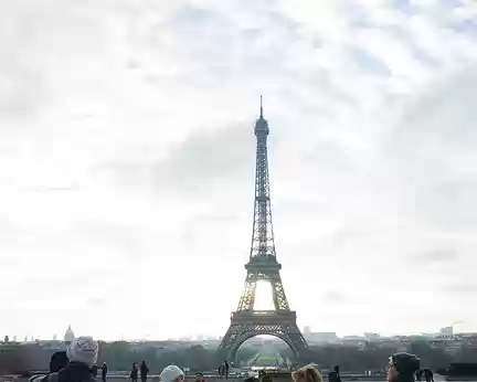 2017_01_16_09-33-02 Pour le départ de notre circuit touristique, il nous fallait la Tour Eiffel !
